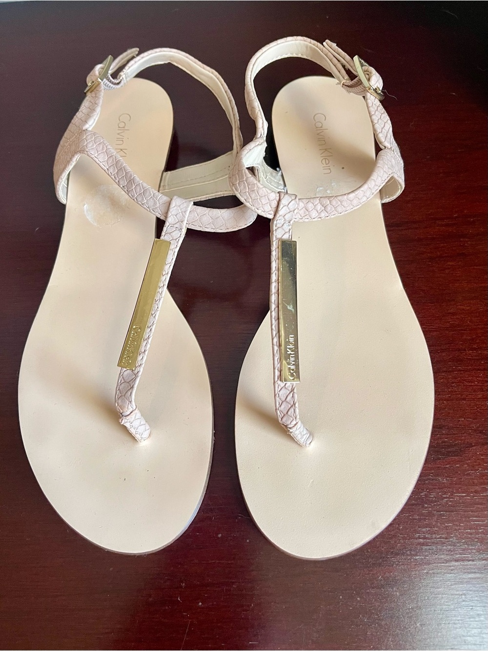 Calvin Klein Pale Pink T-Strap Sandals with Gold Accent - size 7